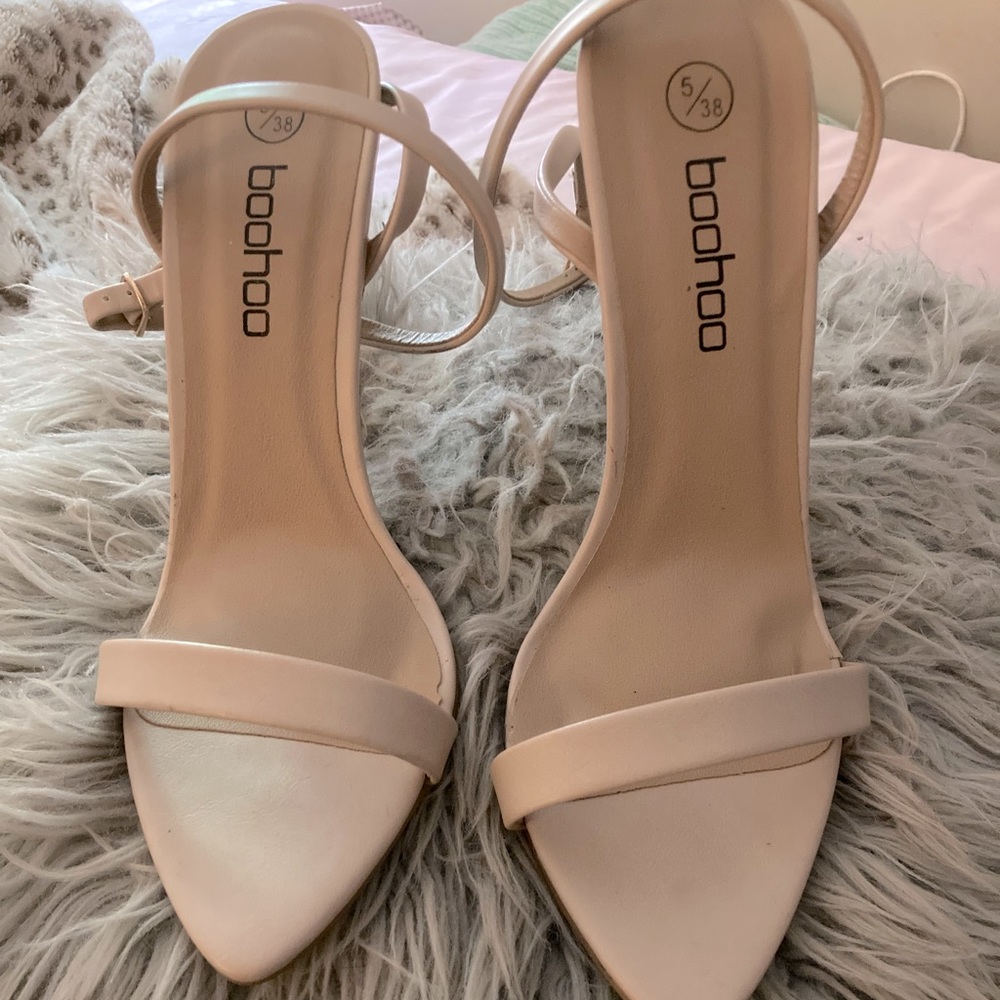 Boohoo pointed toe strappy heels size 7